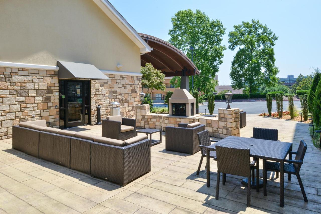 Holiday Inn Little Rock West - Chenal Pkwy, An Ihg Hotel Extérieur photo
